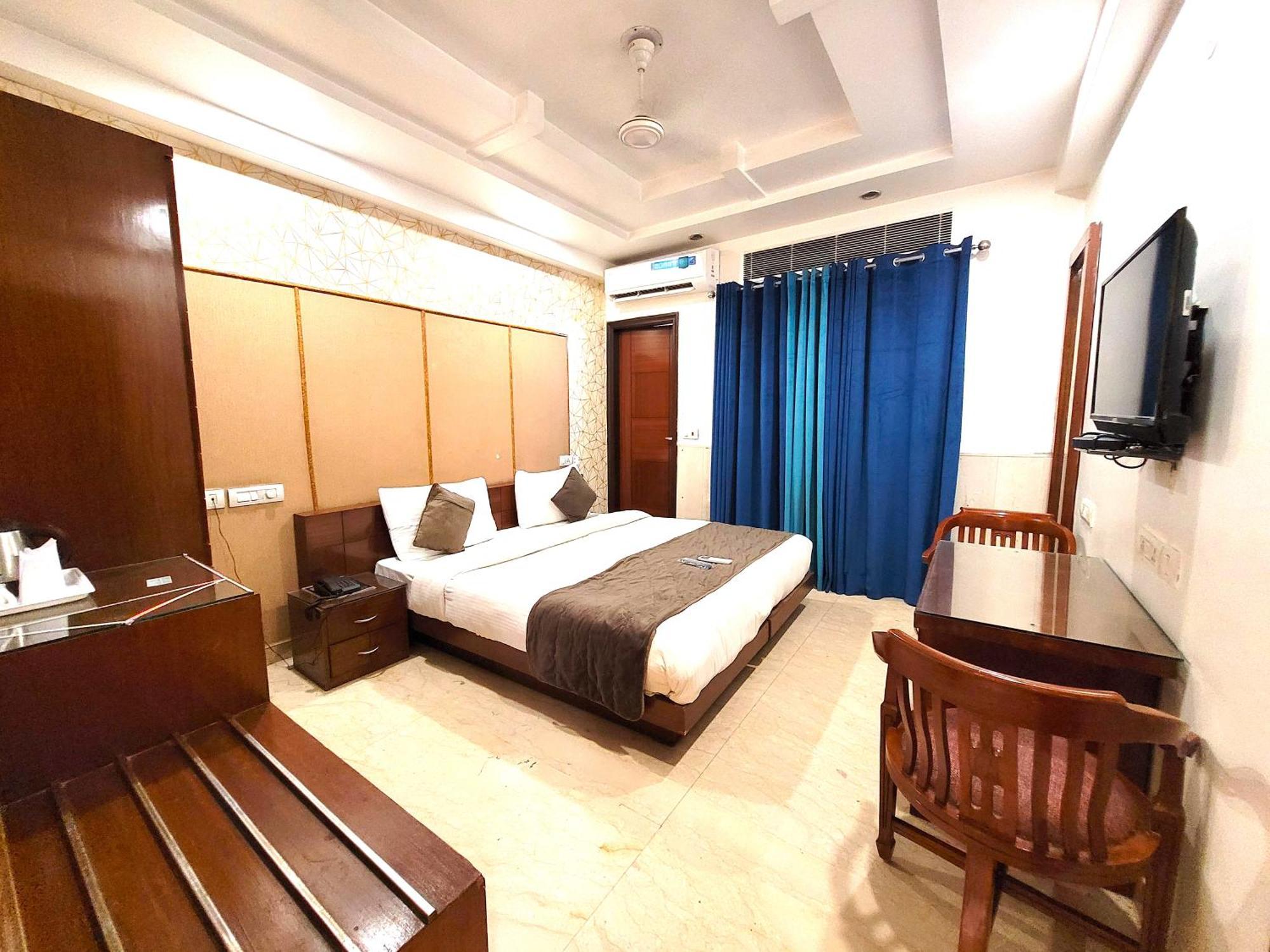 Hotel The Daanish Residency - Karol Bagh Nova Deli Exterior foto