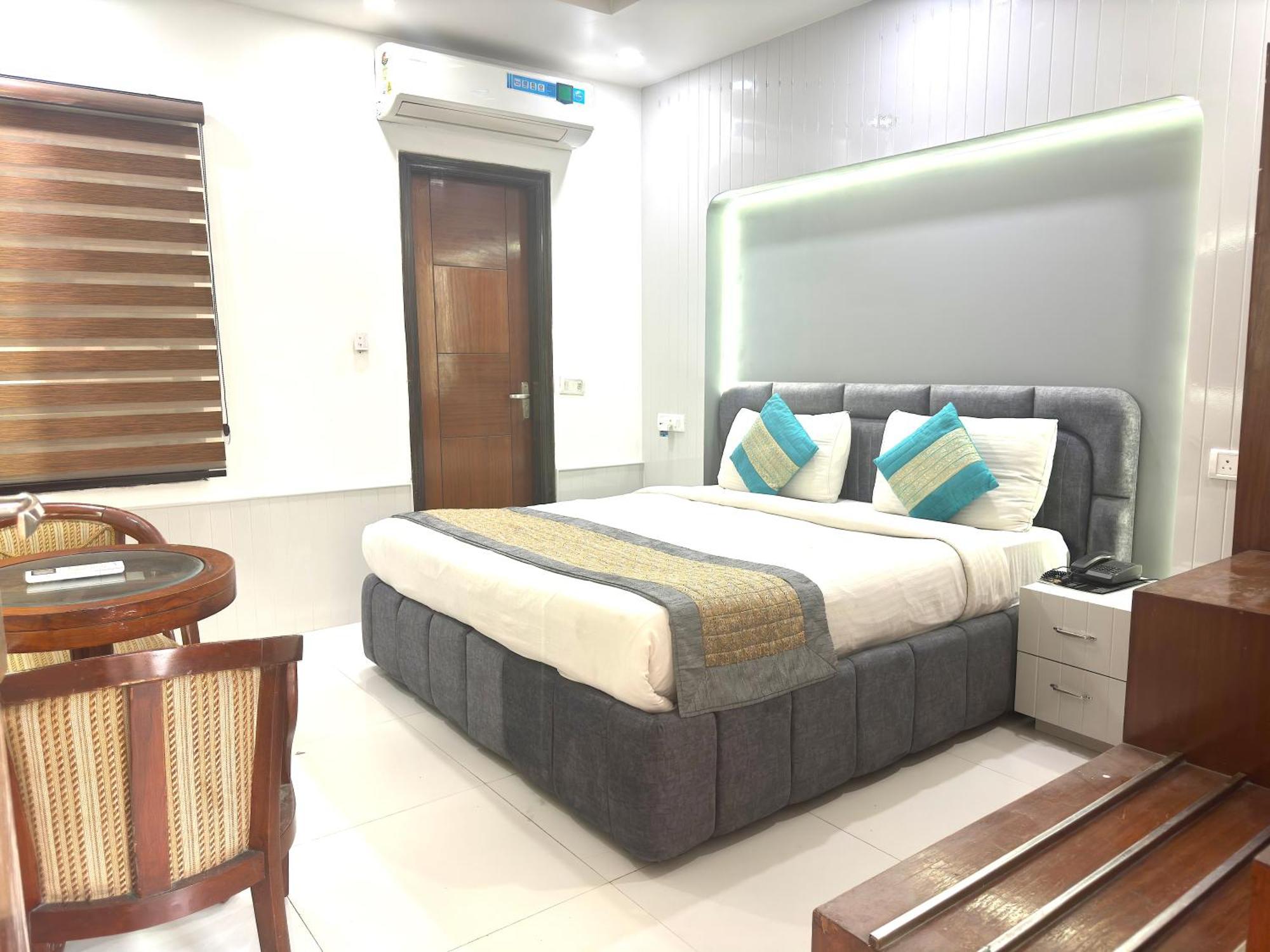 Hotel The Daanish Residency - Karol Bagh Nova Deli Exterior foto